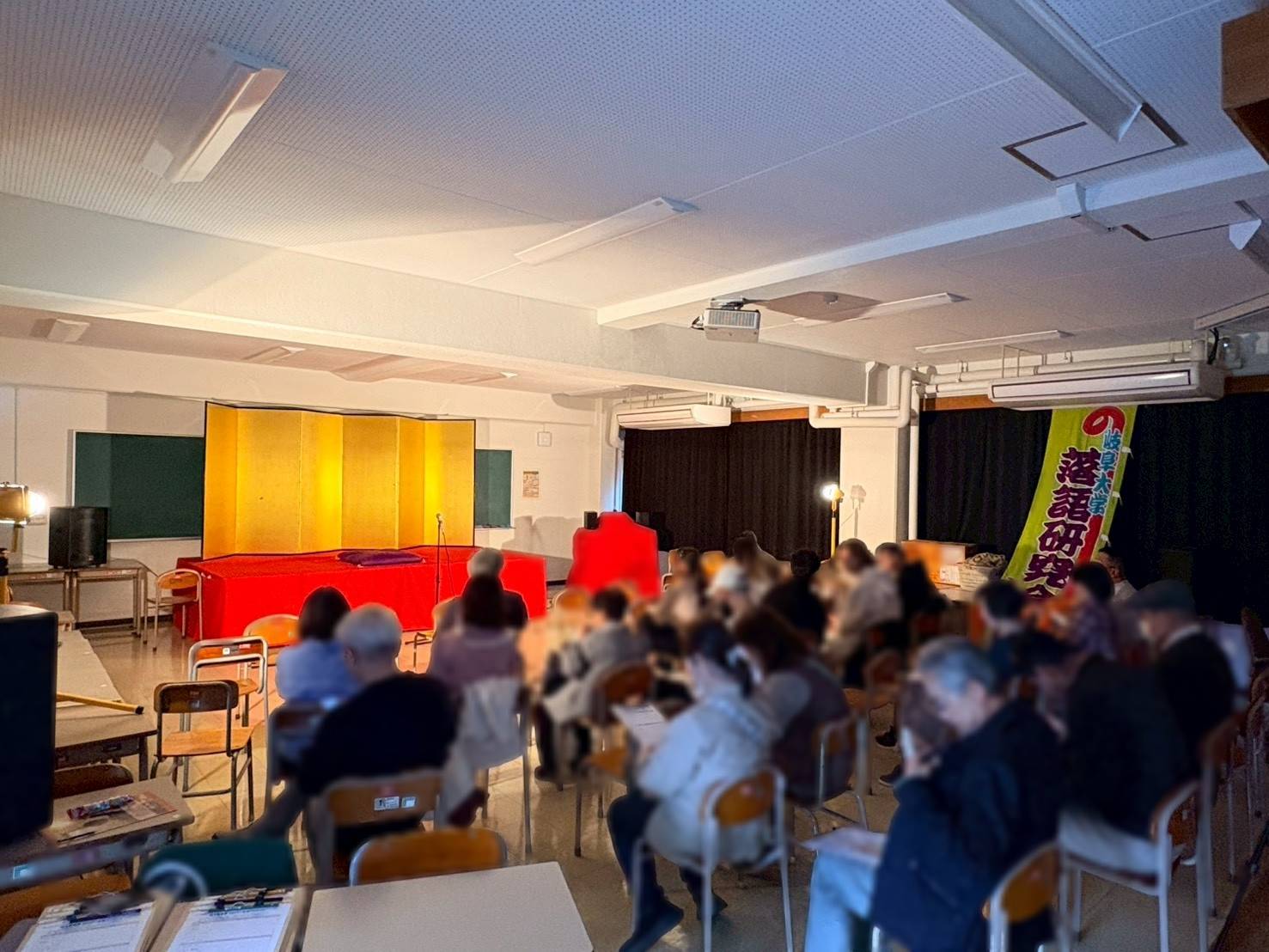 屋内展示の様子2